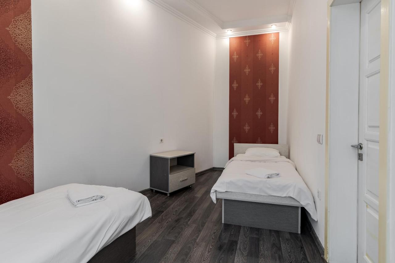 Halytska Apartment Leopoli Esterno foto